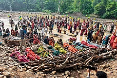 Theatrical Protest: A symbolic funeral pyre protest staged by villagers in the Ken-Betwa Basin - | Photo: Special Arrangement
