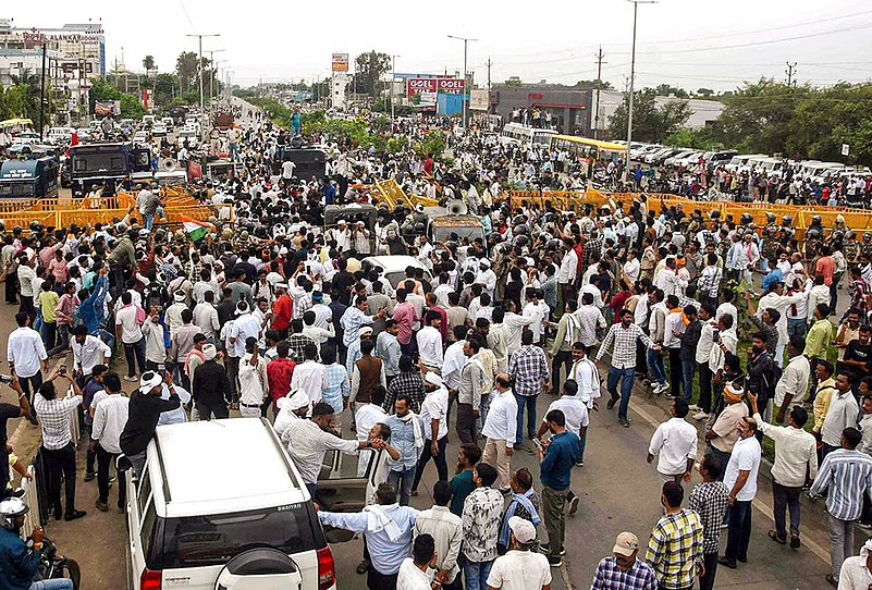 Farmers march to CM house Bhopal