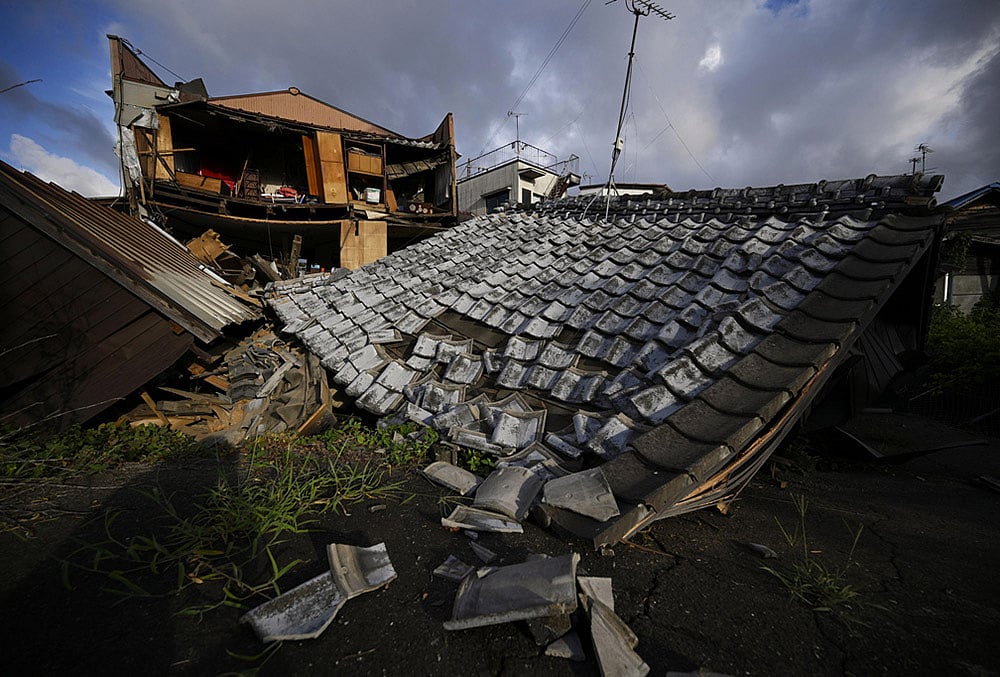 Japan Earthquake photo gallery