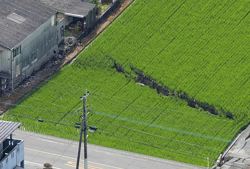 Kyushu Shinkansen suspended