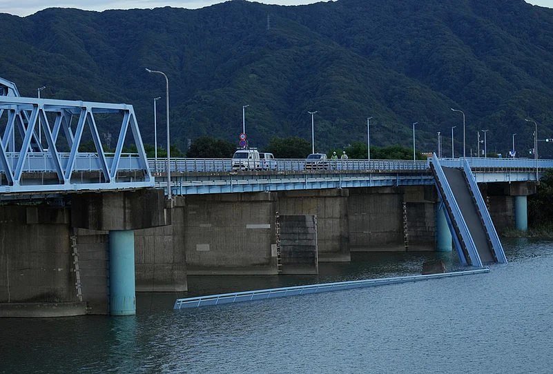Emergency rescue operations Kyushu