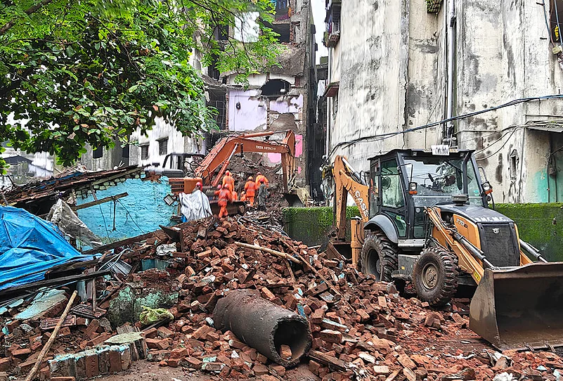 Building collapse in Bhiwandi
