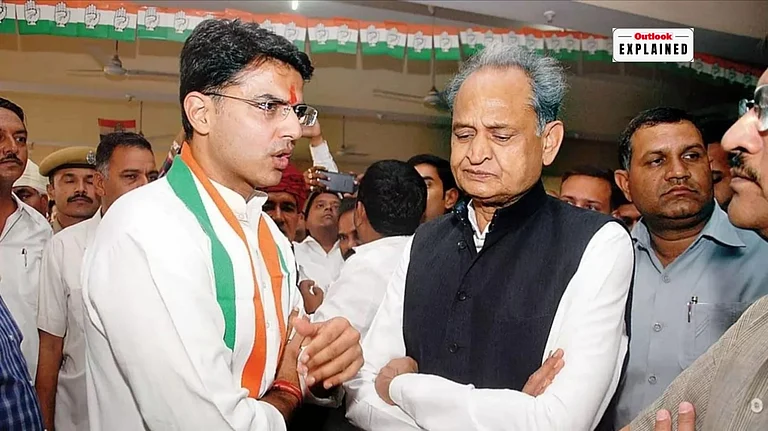 Sachin Pilot and Ashok Gehlot - File Photo