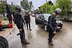 Security personnel conduct a cordon-and-search operation after two labourers from Chhattisgarh were killed in a terrorist attack at a brick kiln, in Kulgam district, Jammu and Kashmir, Saturday, Aug. 1, 2026. - | Photo: PTI
