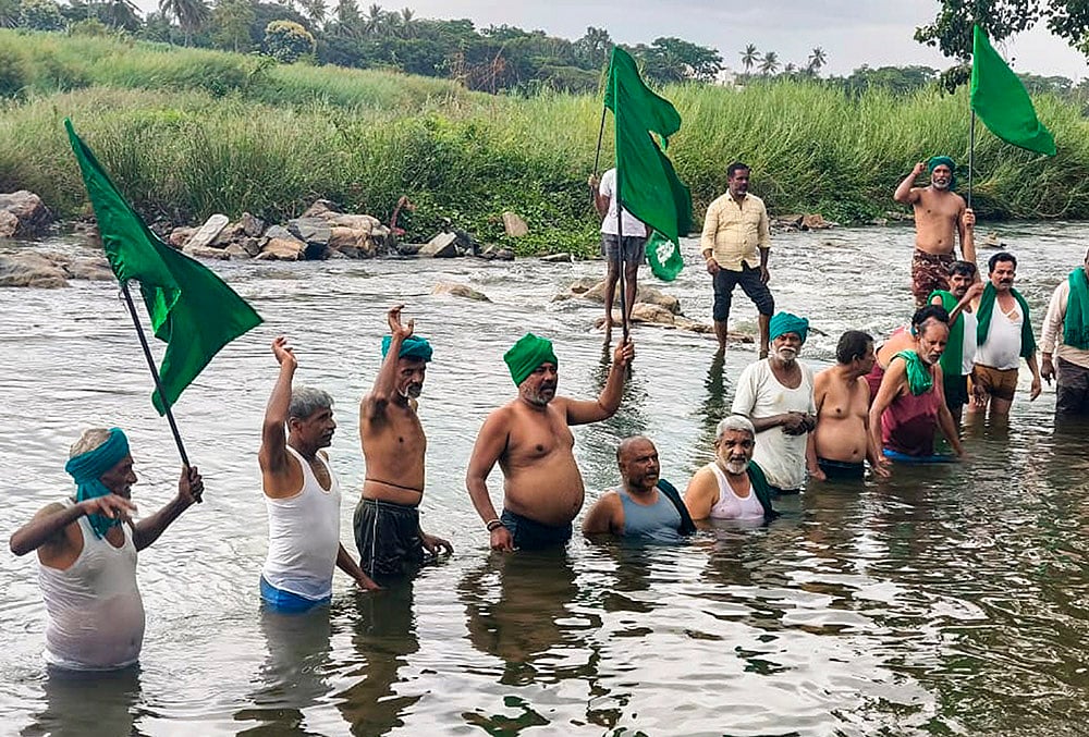 Protest over Cauvery issue in Bengaluru