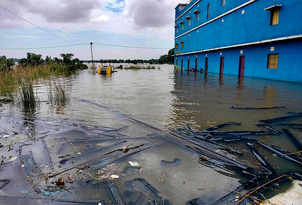 Water level of Mahanadi river rises triggering a flood situation