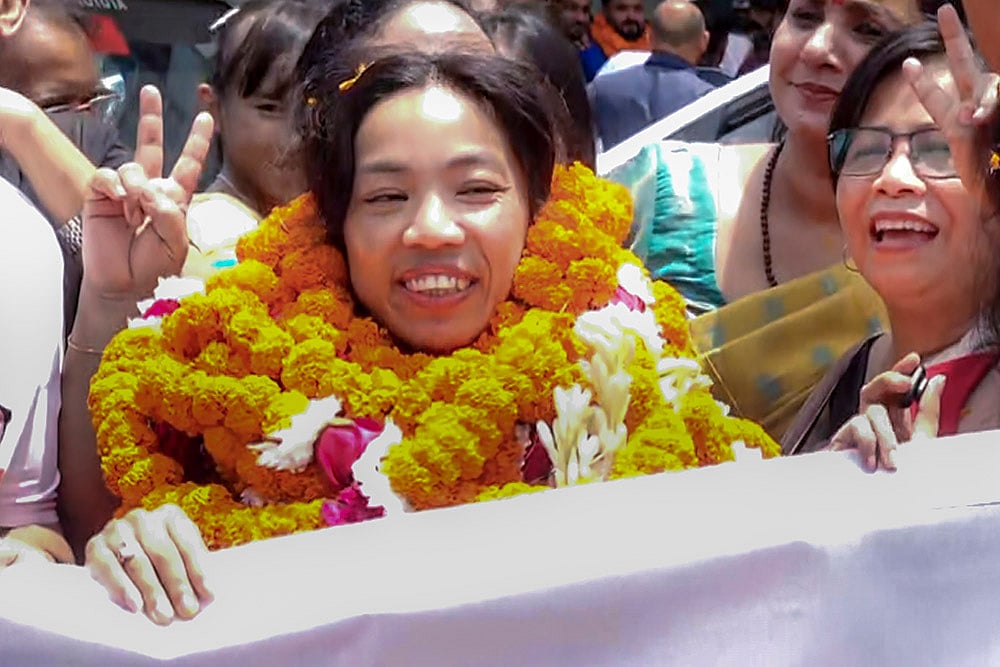 Mirabai arrives in Delhi