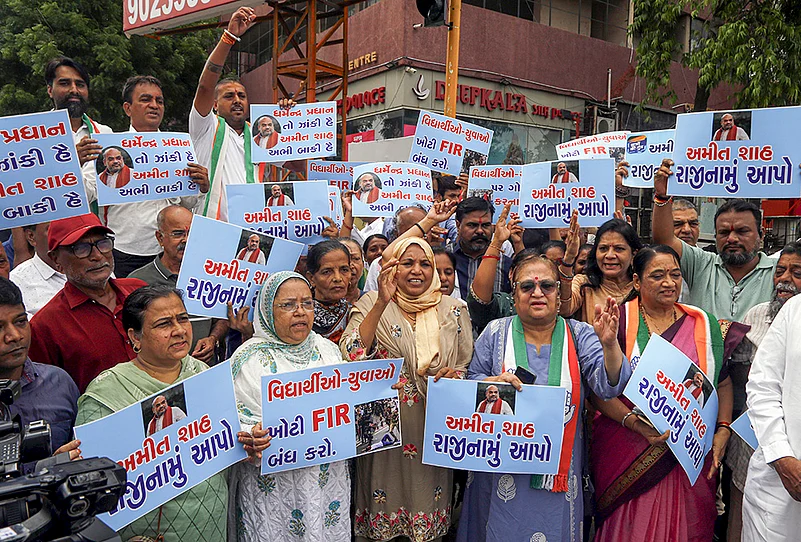 Chhatron Ki Goonj protest in Ahmedabad