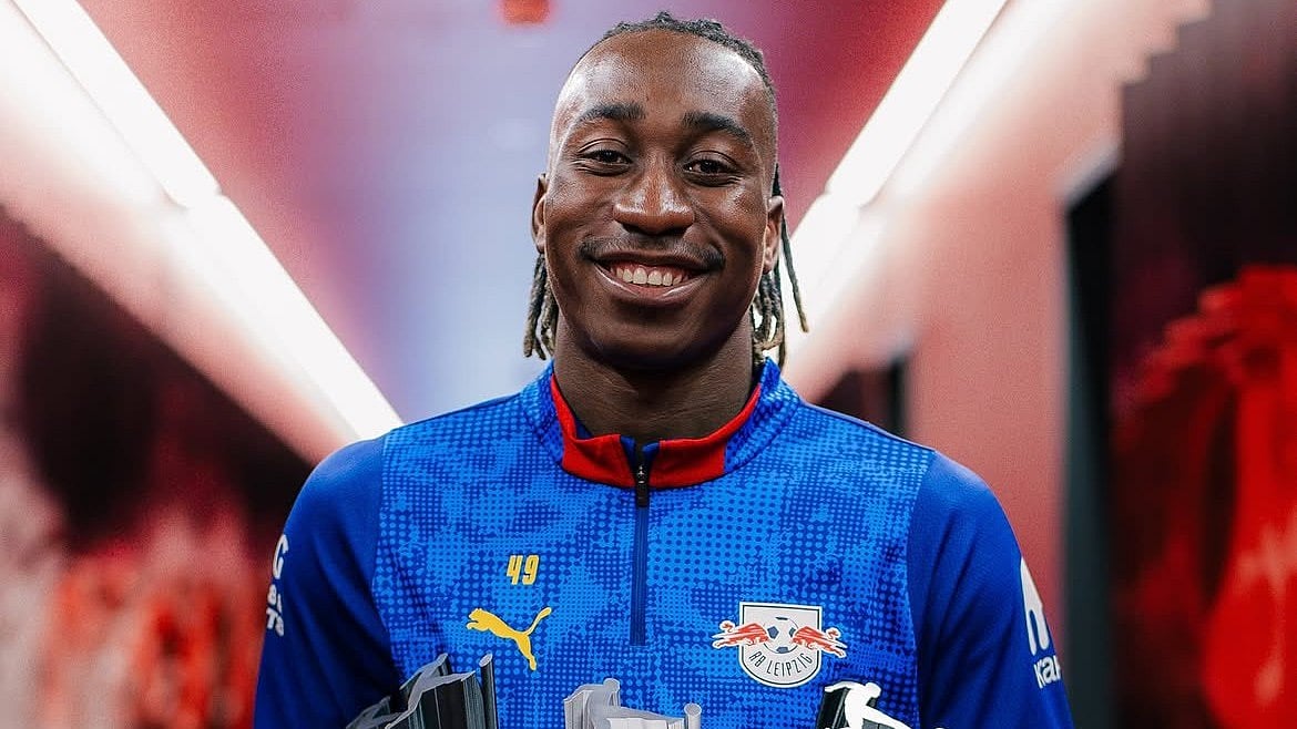 Yan Diomande's transfer is stuck on a limbo due to agent issues as Real Madrid try to secure his signing from RB Leipzig.  - FabrizioRomano/X