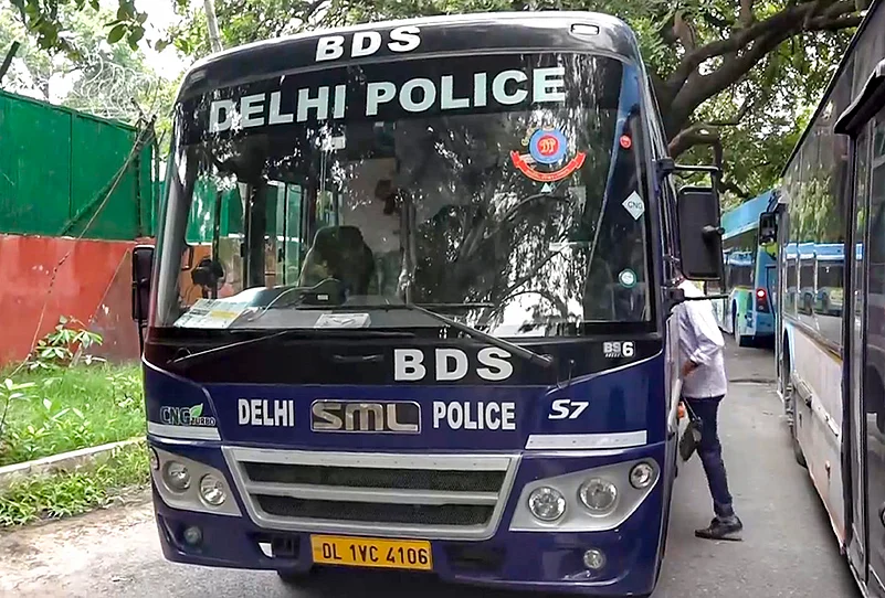 Multiple schools in Delhi receive bomb threats