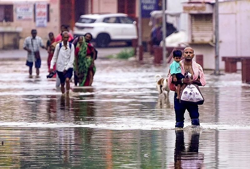 Waterlogging after rain in Pushkar