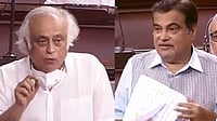 Cong Workers Protest Against Ethanol-Blended Fuel Outside Gadkari's Nagpur Home; Several Detained Cong Workers Protest Against Ethanol-Blended Fuel Outside Gadkari's Nagpur Home; Several Detained