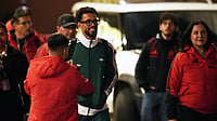 Esteban Felix/X : Cape Verde goalkeeper Vozinha arrives at the airport ahead of a move to Colo-Colo in Santiago.