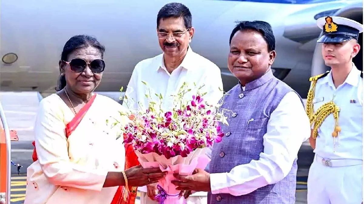 President Murmu Undertakes 170-km Train Journey on 2nd Day of Odisha Visit - null