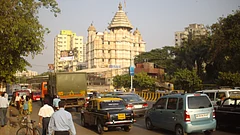 Siddhivinayak Temple - Rudolph.A.furtado, Public domain, via Wikimedia Commons
