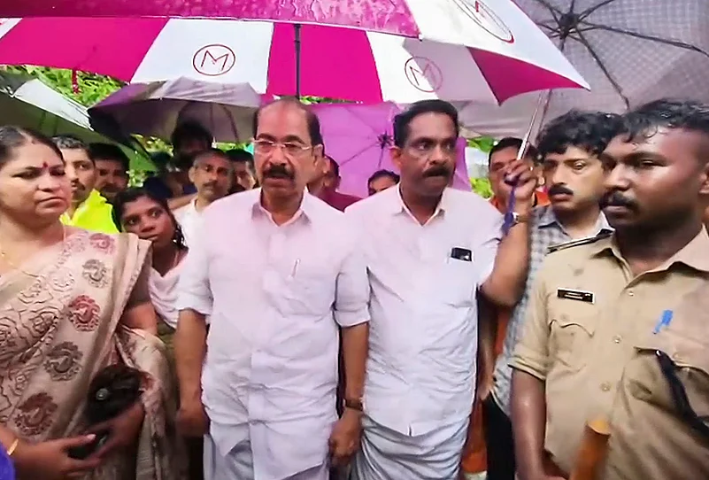 Heavy rainfall in Kerala-Sunny Joseph reviews situation