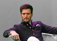 Jimmy Shergill Draws Attention To Film Crew's Punishing 18-Hour Shift
X : Jimmy Shergill