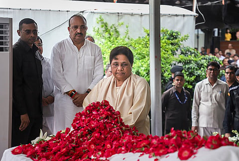 Bahujan Samaj Party (BSP) President Mayawati pays tribute to the mortal remains of party MLA Uma Shankar Singh, in Lucknow, Uttar Pradesh. The 55-year-old Singh was the Bahujan Samaj Party's (BSP) lone legislator in the 403-member Uttar Pradesh Assembly, he passed away on Wednesday evening. 