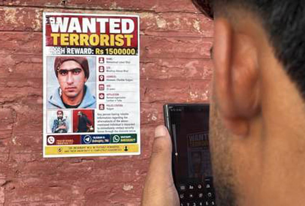 J&K Police put up posters of Lateef Bhat in Srinagar