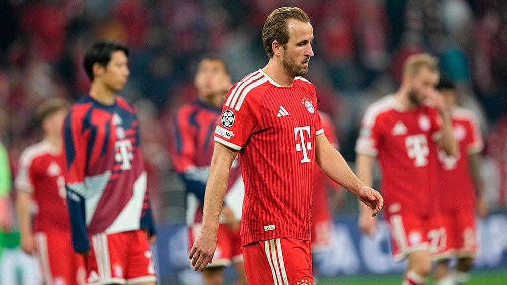 Bayern's Harry Kane leave the pitch after the Champions League semifinal second leg soccer match between Bayern Munich and Paris Saint Germain in Munich, Germany. - Photo: AP/Martin Meissner