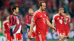 Bayern's Harry Kane leave the pitch after the Champions League semifinal second leg soccer match between Bayern Munich and Paris Saint Germain in Munich, Germany. - Photo: AP/Martin Meissner