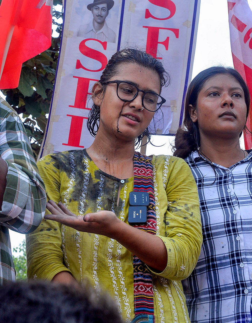 AISA President Neha Bora during Ranchi students protest