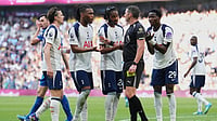 Tottenham Hotspur Vs Getafe Live Streaming, Pre-Season Friendly: Preview, When And Where To Watch? | Photo: AP/Frank Augstein : Tottenham's players protest to referee Michael Oliver during the English Premier League soccer match between Tottenham Hotspur and Everton in London, England.