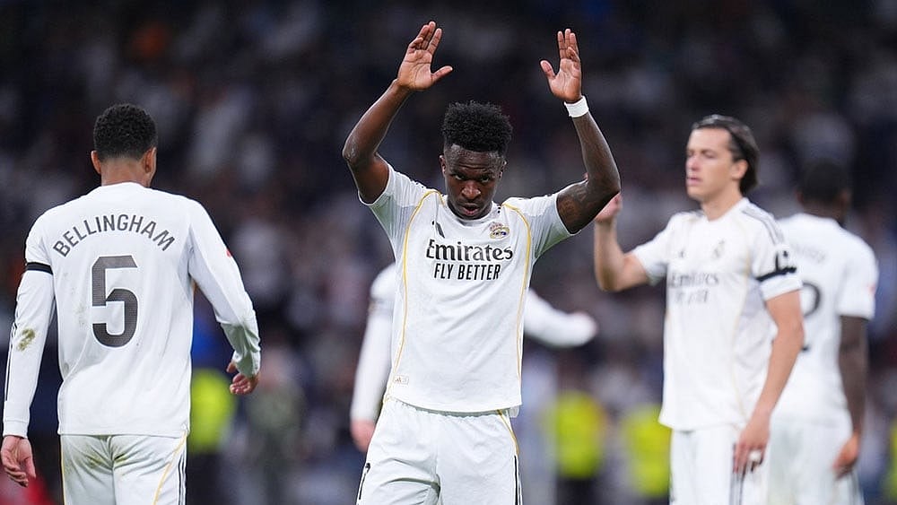 Real Madrid's Vinicius Junior reacts after scoring during a La Liga soccer match between Real Madrid and Alaves in Madrid, Spain. - Photo: AP/Manu Fernandez