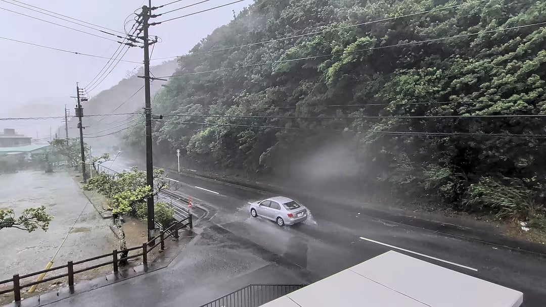 Typhoon Dolphin Triggers Evacuations, Flight Cancellations Across Japan