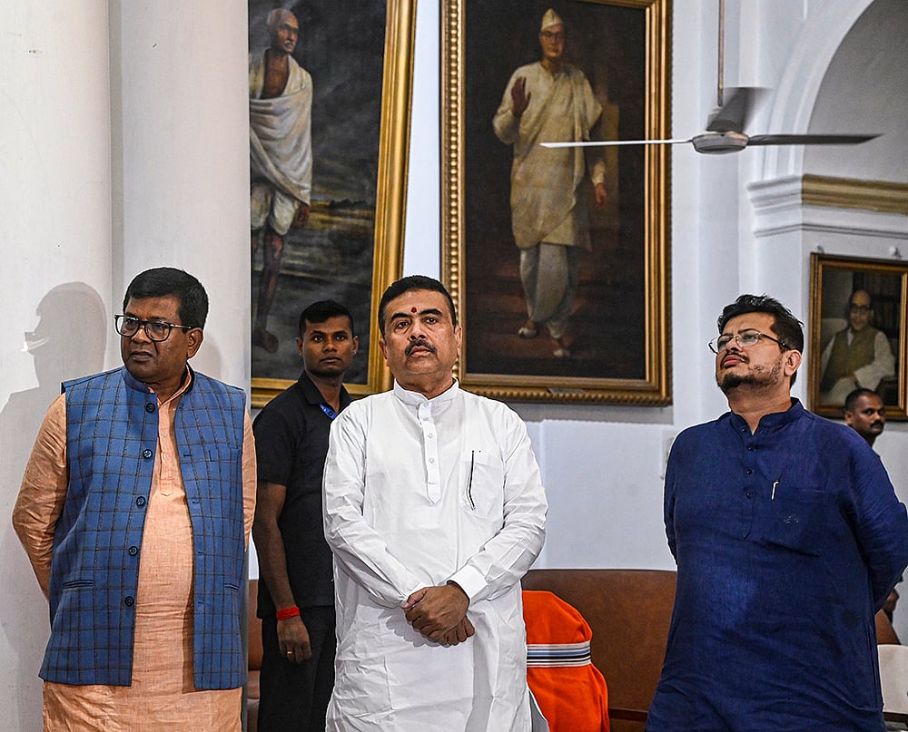 WB CM pays tribute to late Rabindranath Tagore