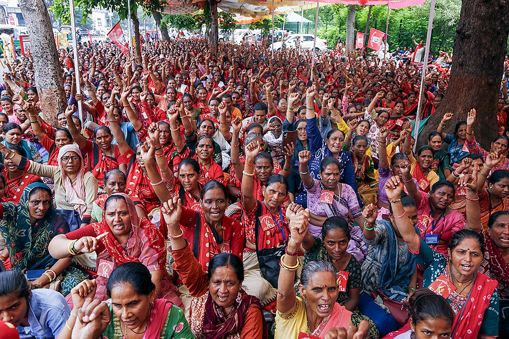 GAHWU and CITU protest in Ahmedabad