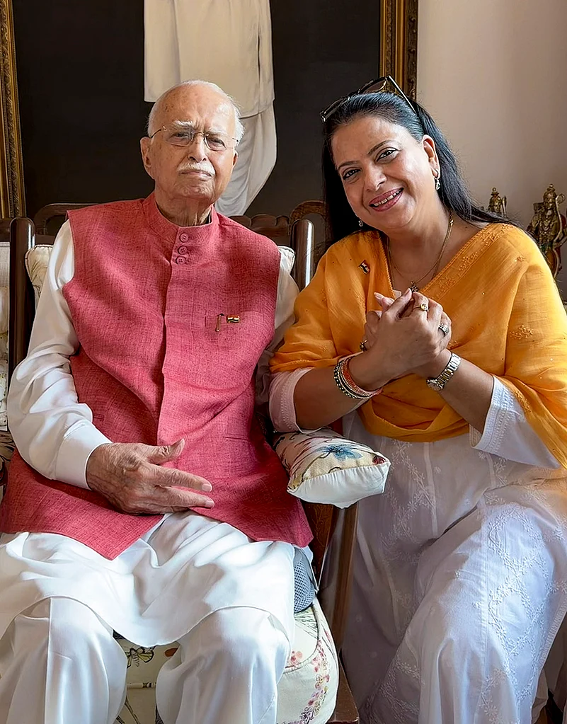 LK Advani with daughter Pratibha Advani on I-Day