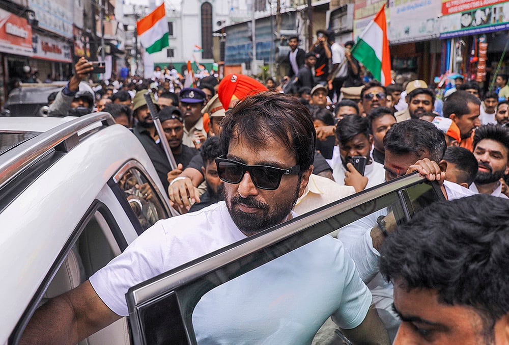 Sonu Sood at I-Day rally in Hyderabad