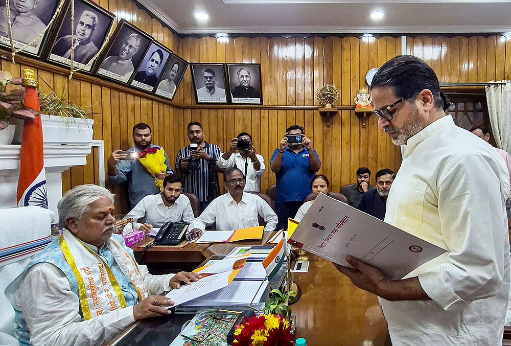 Prashant Kishor takes oath in Patna