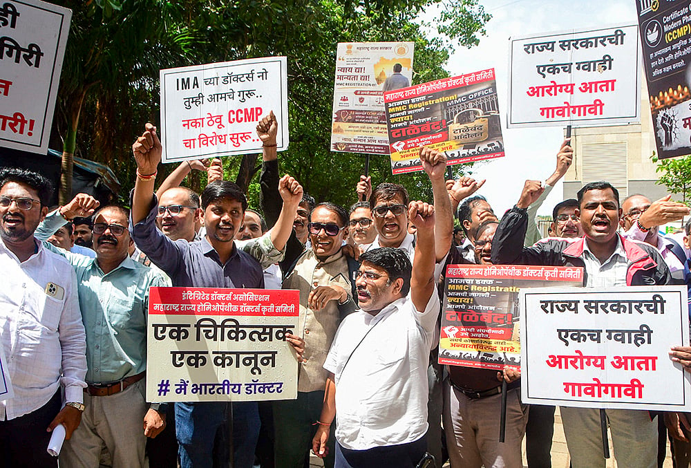Doctors protest in Mumbai