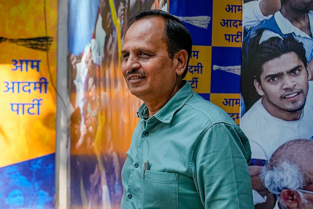 Former Delhi Minister Satyendar Jain - Photo: PTI/Ravi Choudhary