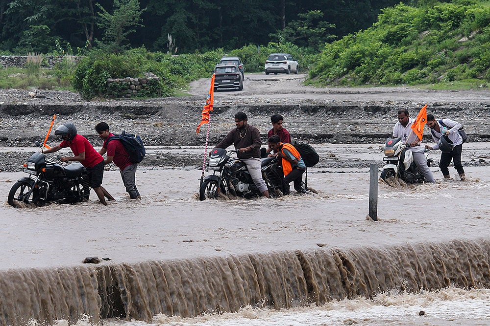 Weather: Rain in Rishikesh
