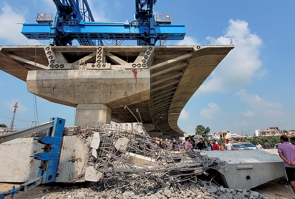 Flyover collapses in Samba
