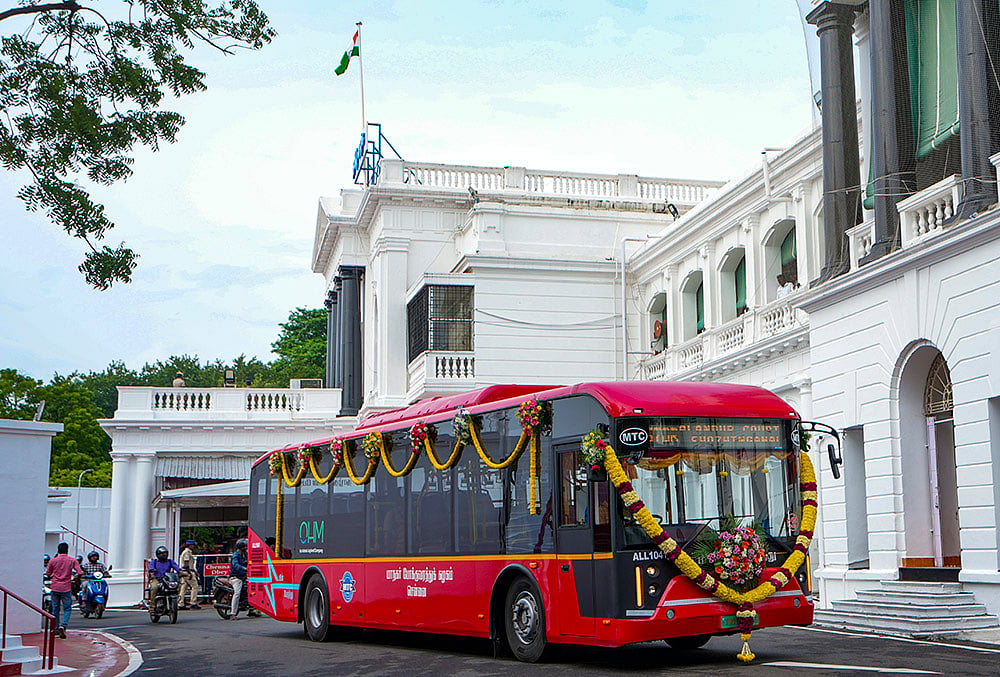 TN CM Vijay flags off new MTC electric buses