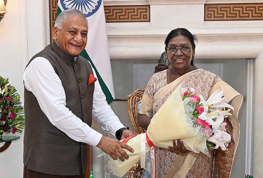 President Murmu meets Mizoram Governor