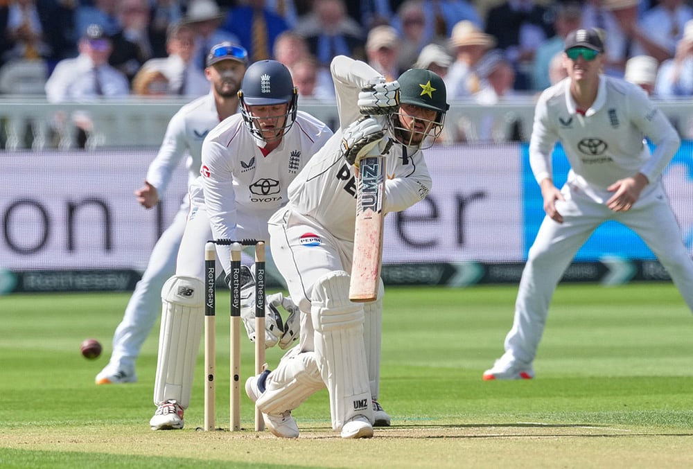 England vs Pakistan 2nd test day 2 highlights-Azan Awais