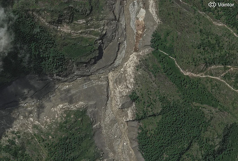 Tibet Nepal floods rescue operations