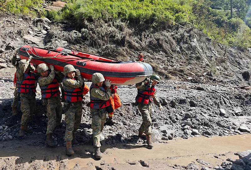 Gyirong County missing persons update