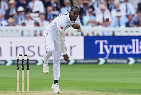England's Jofra Archer bowls a delivery on day two of the second cricket test match between England and Pakistan in London, Friday, Aug. 28, 2026. 