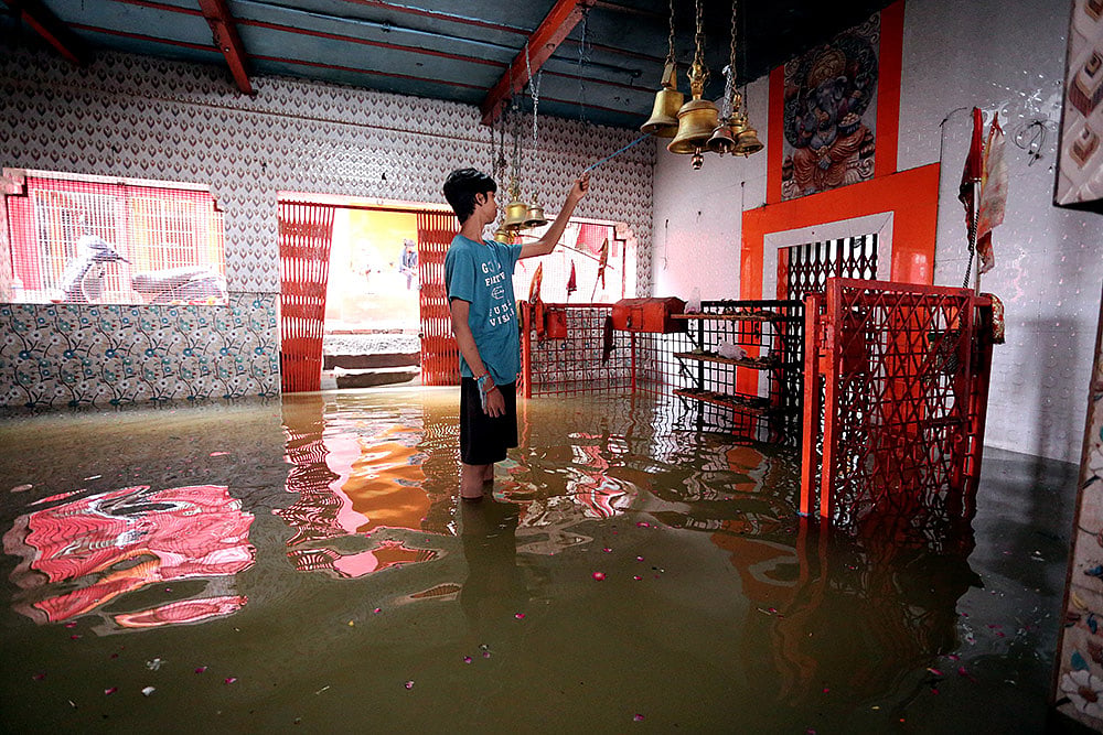 Weather: Ganga rivers water level rises