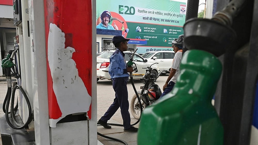 No Direction On E20 Labels: SC Rejects Petrol Pump Disclosure Plea - | Photo: AP/Vipin