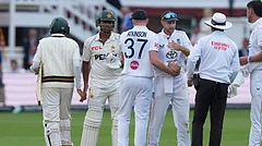 Players greet each other at the end of the play on day four of the second cricket test match between England and Pakistan in London, Sunday, Aug. 30, 2026 - (AP Photo/Dave Shopland)