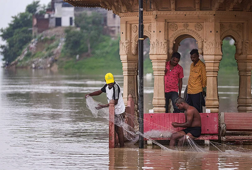 Ganga rising danger mark