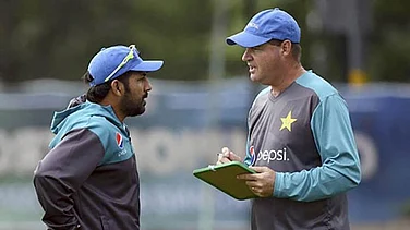 ‘Absolutely Ridiculous’: Mickey Arthur Slams PCB Over Drastic Mid-Series Shake-Up