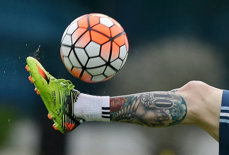 Argentinas Lionel Messi trains in Buenos Aires, Argentina, March 21, 2016.